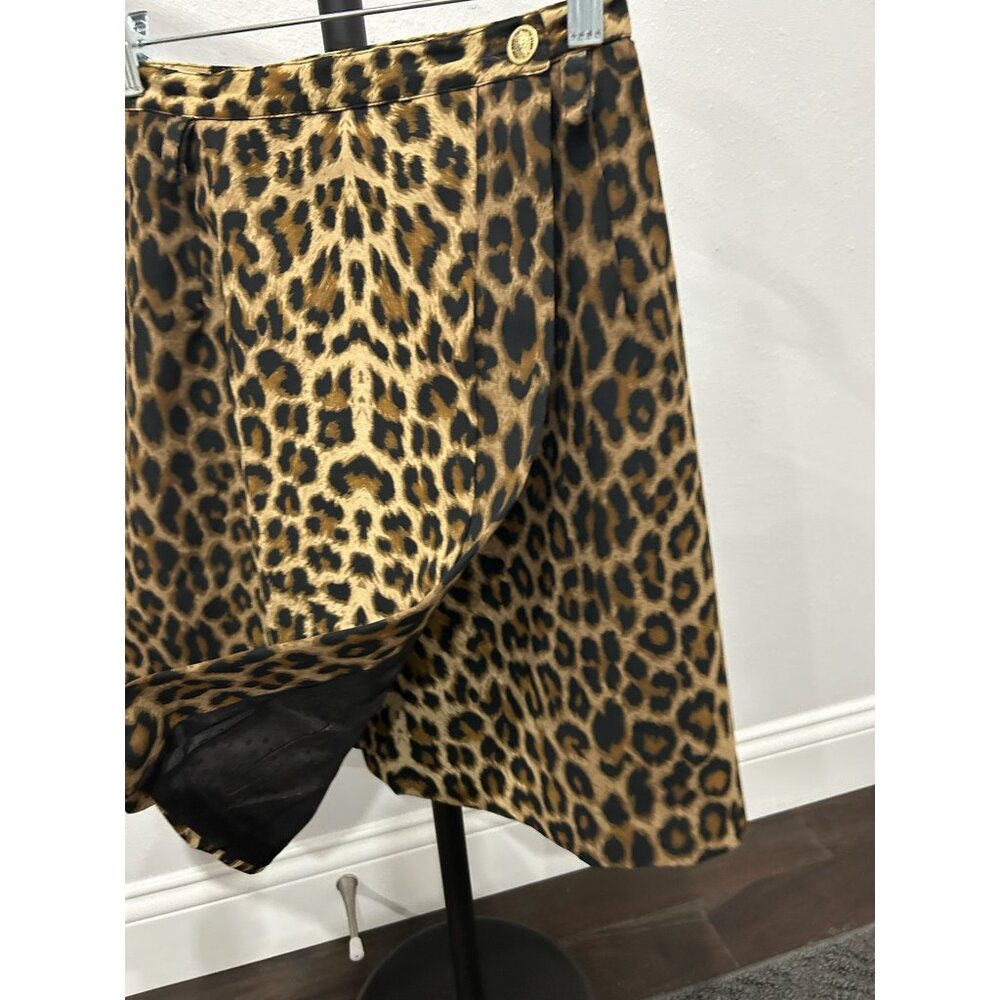 Leopard Print Mini Wrap Skirt With Button Detail … - image 5